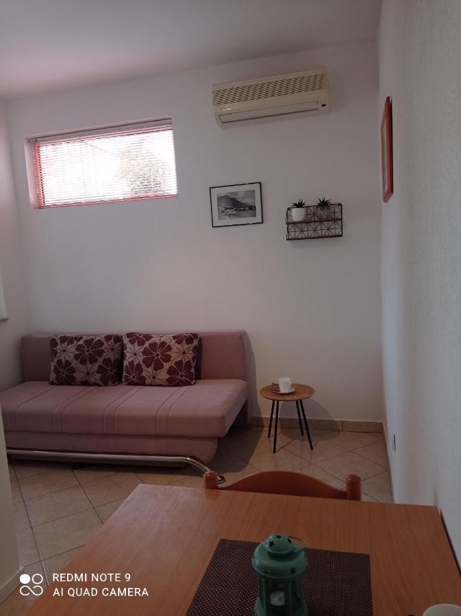 Apartments Nina M Baska Voda Exterior photo